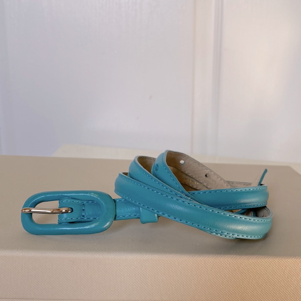 Skinny leather belt size M
